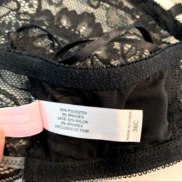 Never-worn Victoria’s Secret “Very Sexy” lace bra - Picture 5 of 6